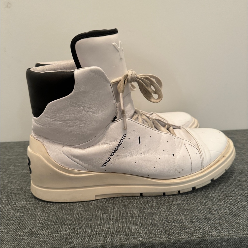Y-3 Yohji Yamamoto Designer High Sneakers - Size 8